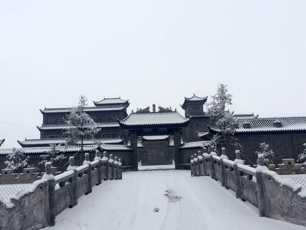 雪后的蓝赛酒庄，大气恢弘