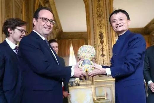 今年初,阿里巴巴创始人马云购买了第二座波尔多酒庄。 今年初,阿里巴巴创始人马云购买了第二座波尔多酒庄。